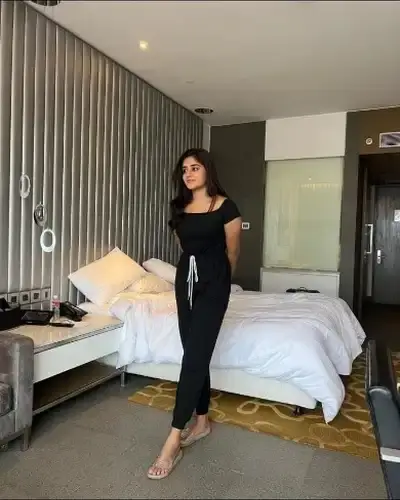 Colonelganj Call Girl Service
